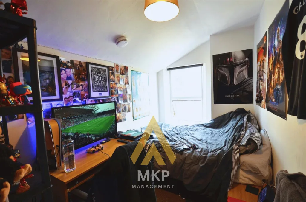 4 bedroom terraced house for rent