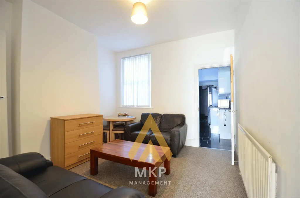 4 bedroom terraced house for rent
