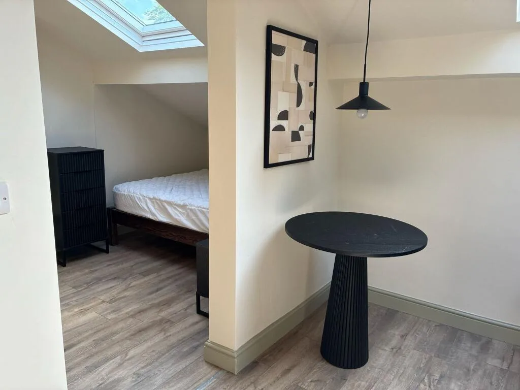 Studio flat for rent