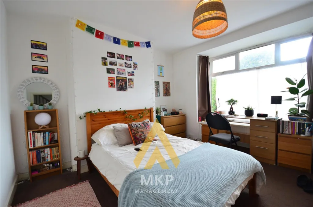 5 bedroom terraced house for rent