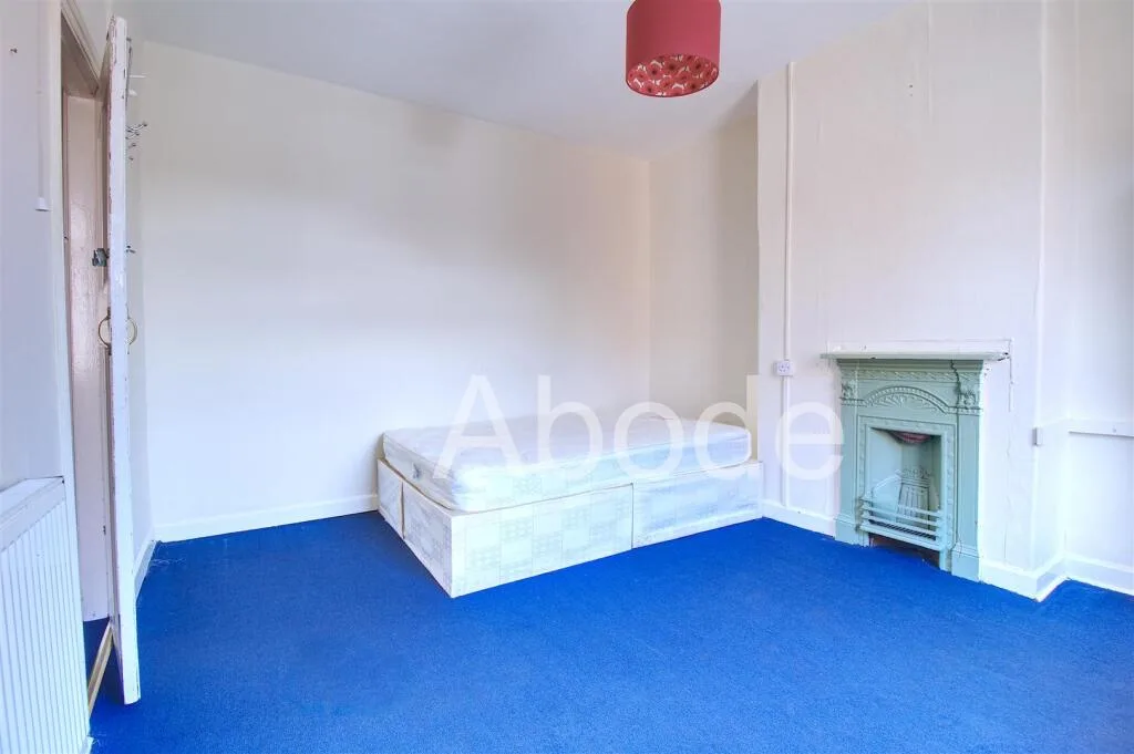 2 bedroom house for rent