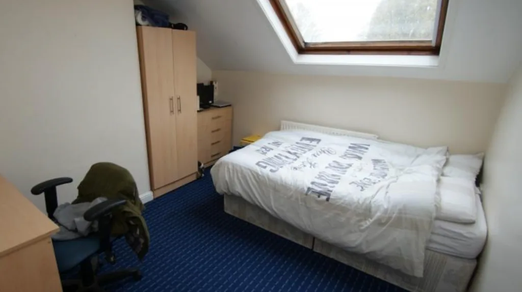 2 bedroom ground floor flat for rent
