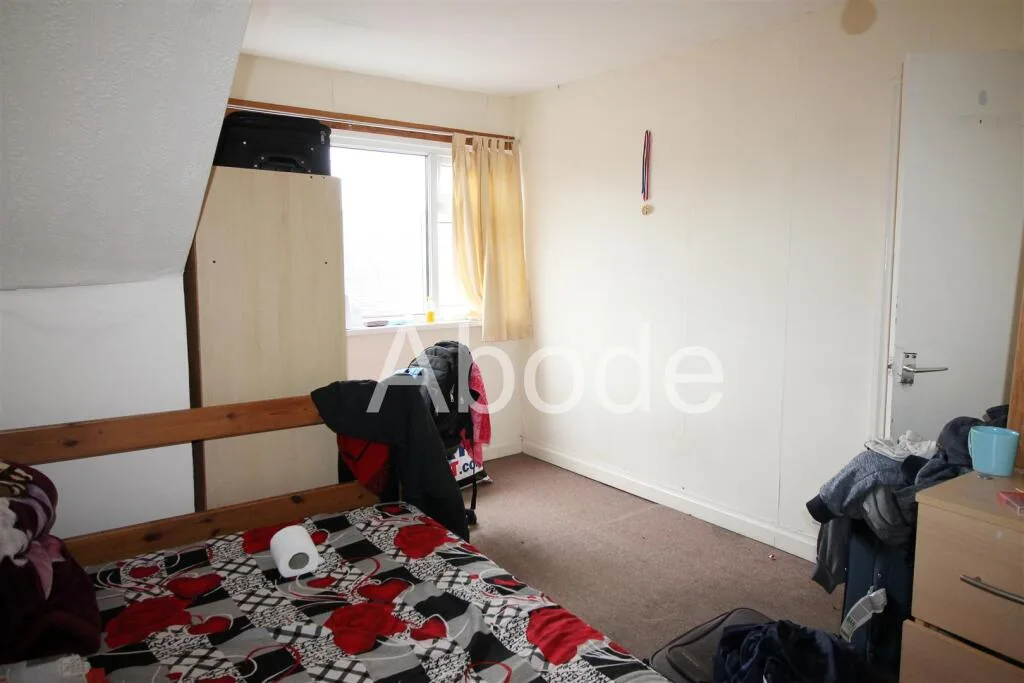 2 bedroom house for rent