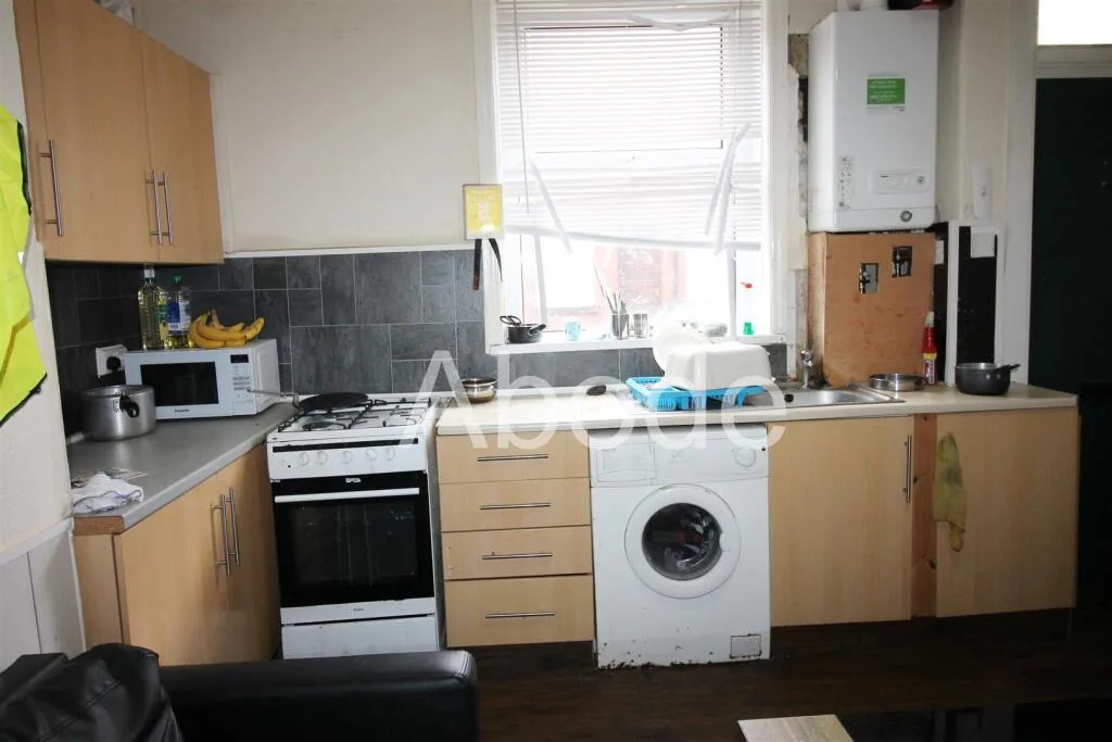 2 bedroom house for rent