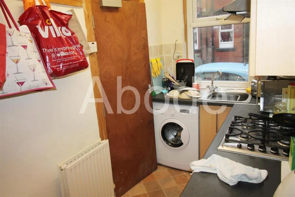 2 bedroom house for rent