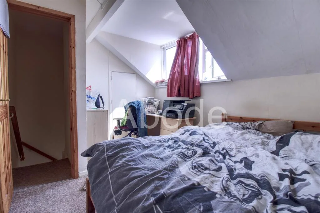 2 bedroom house for rent