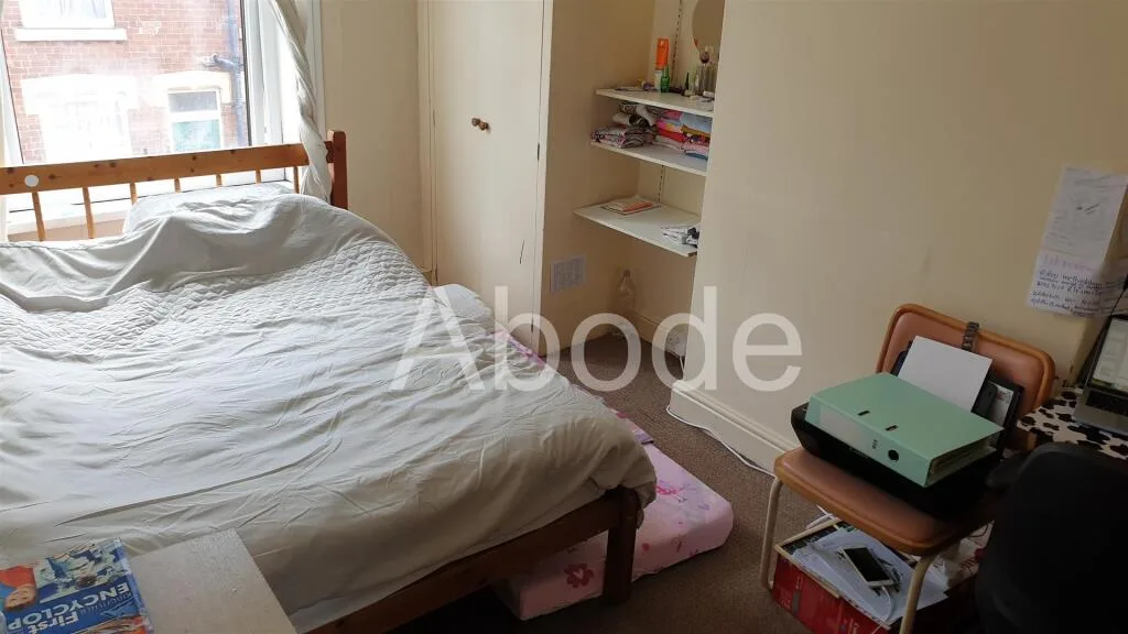 2 bedroom house for rent