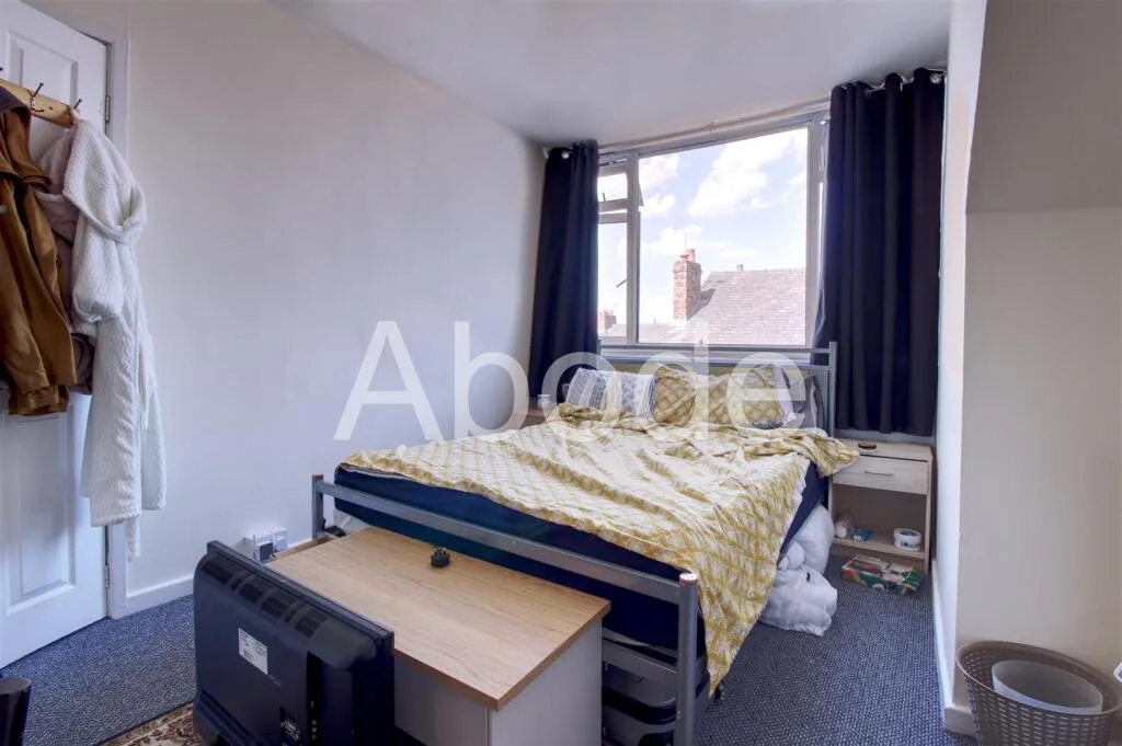 2 bedroom house for rent