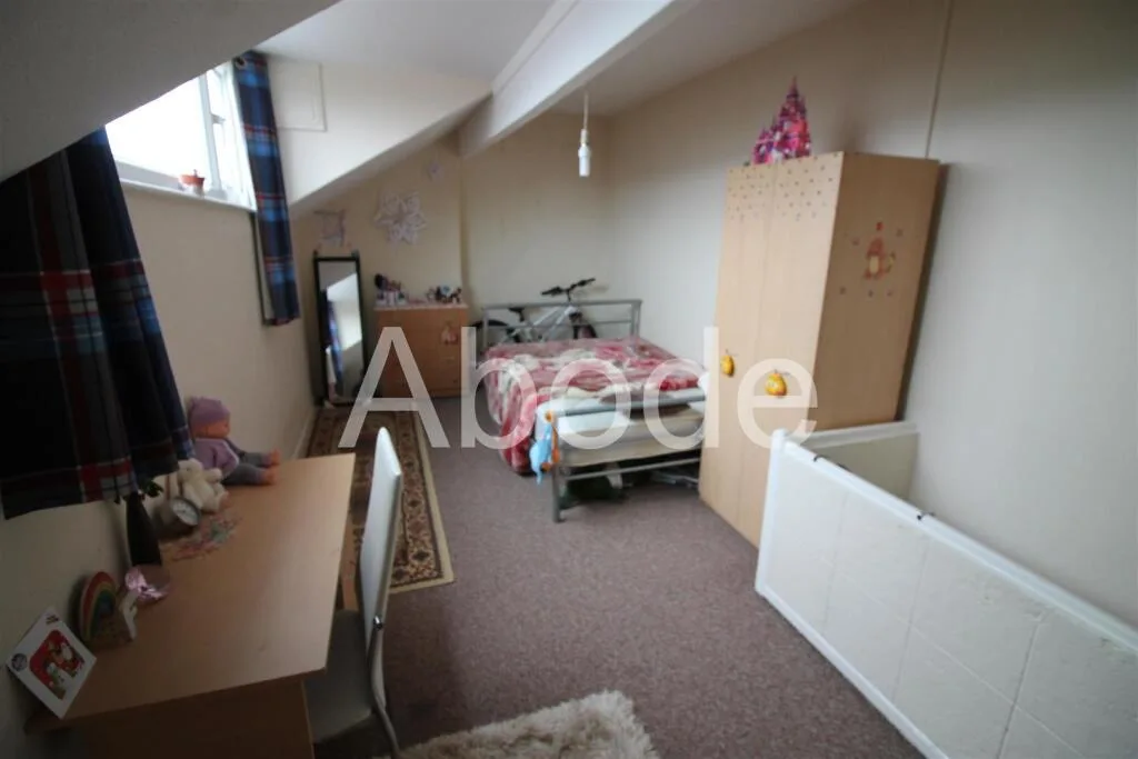 2 bedroom house for rent