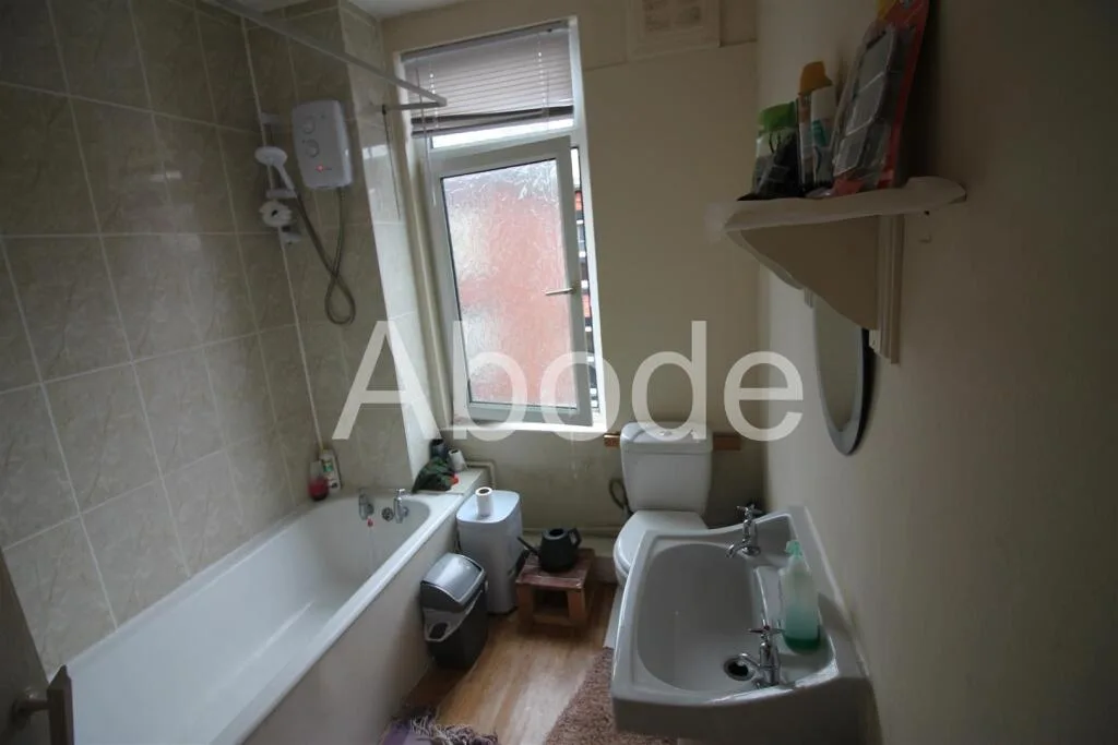 2 bedroom house for rent