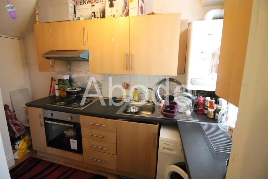 2 bedroom house for rent