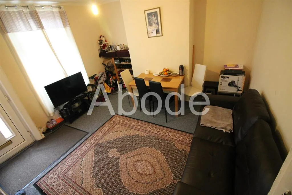 2 bedroom house for rent