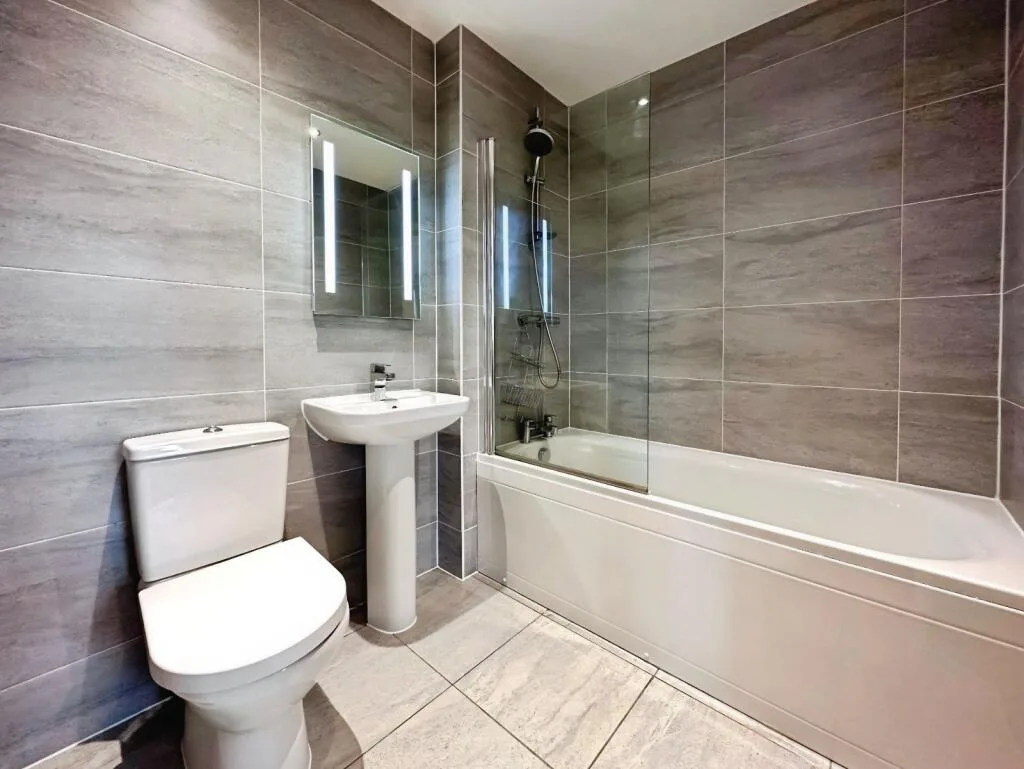 2 bedroom house for rent