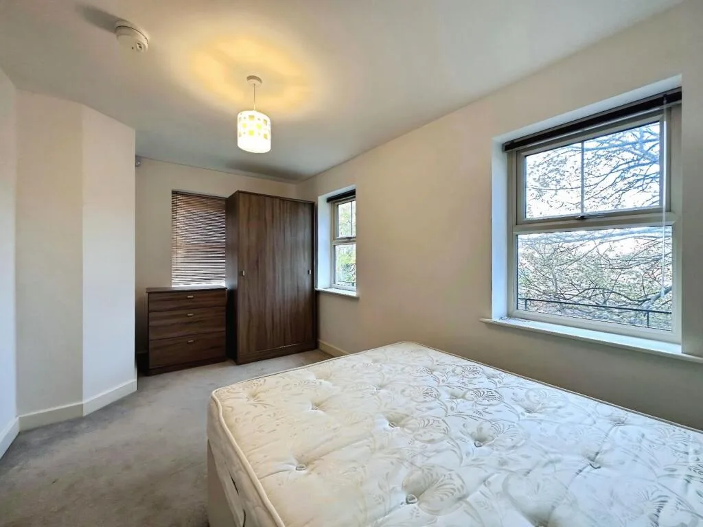 2 bedroom house for rent