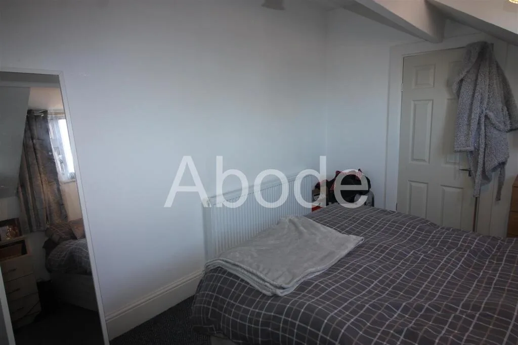 2 bedroom house for rent