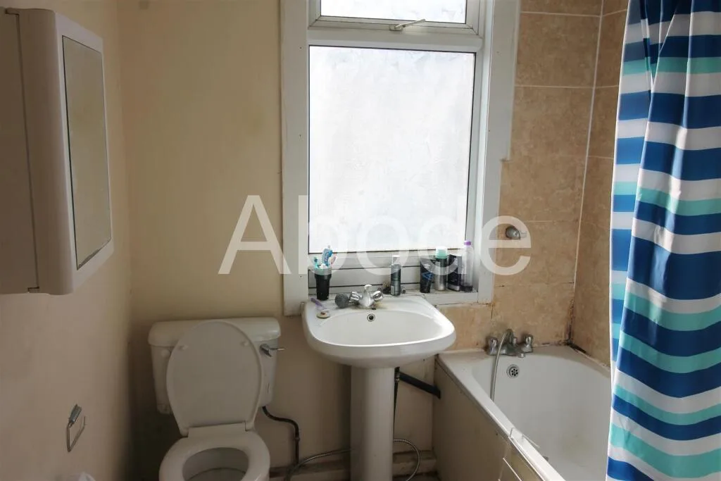 2 bedroom house for rent