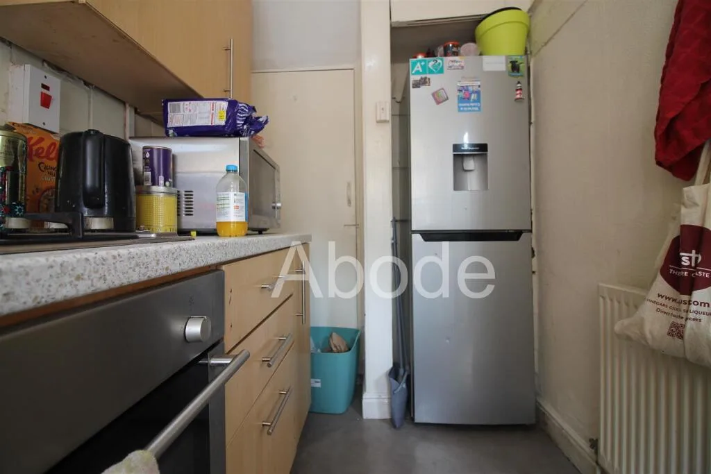 2 bedroom house for rent