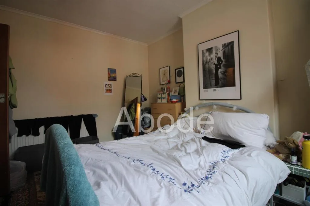 2 bedroom house for rent