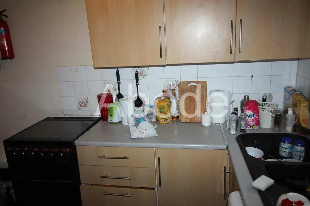 2 bedroom house for rent