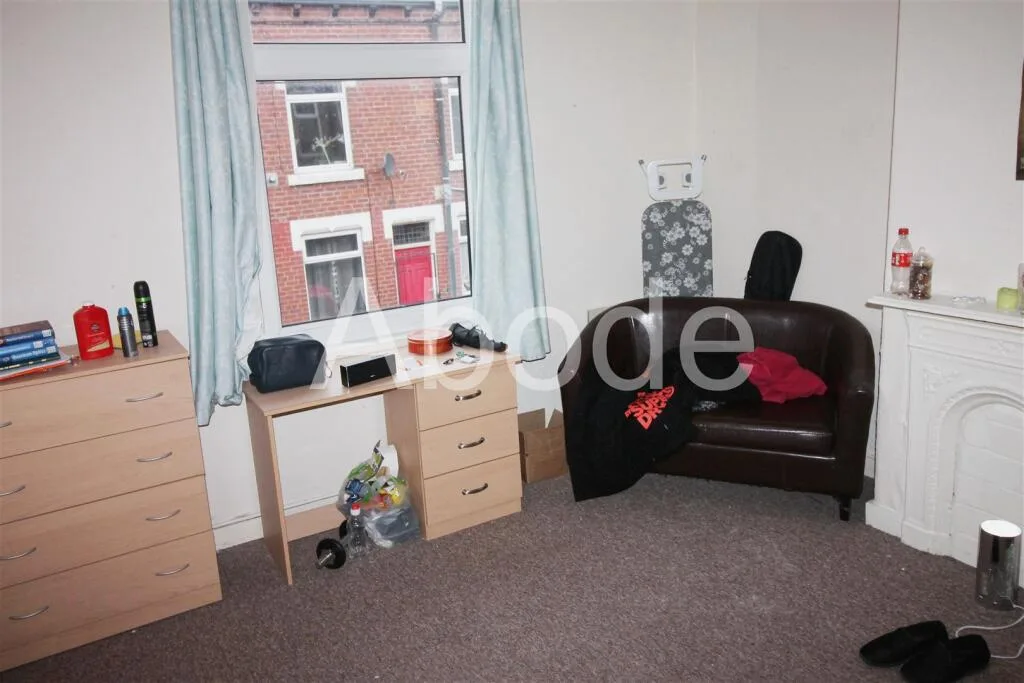 2 bedroom house for rent