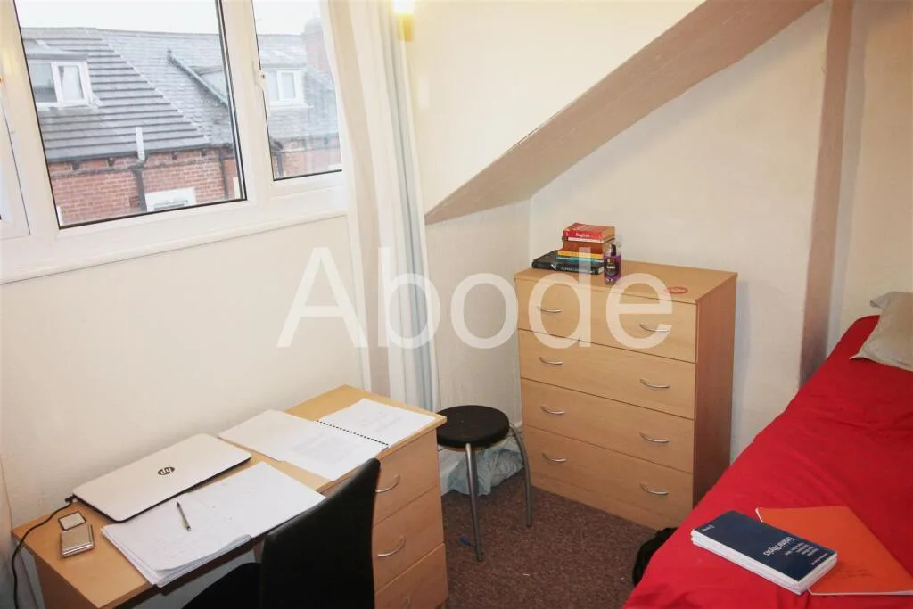 2 bedroom house for rent