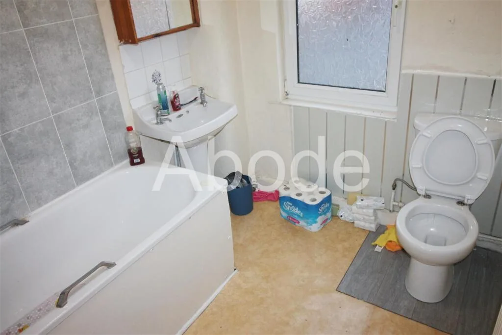 2 bedroom house for rent