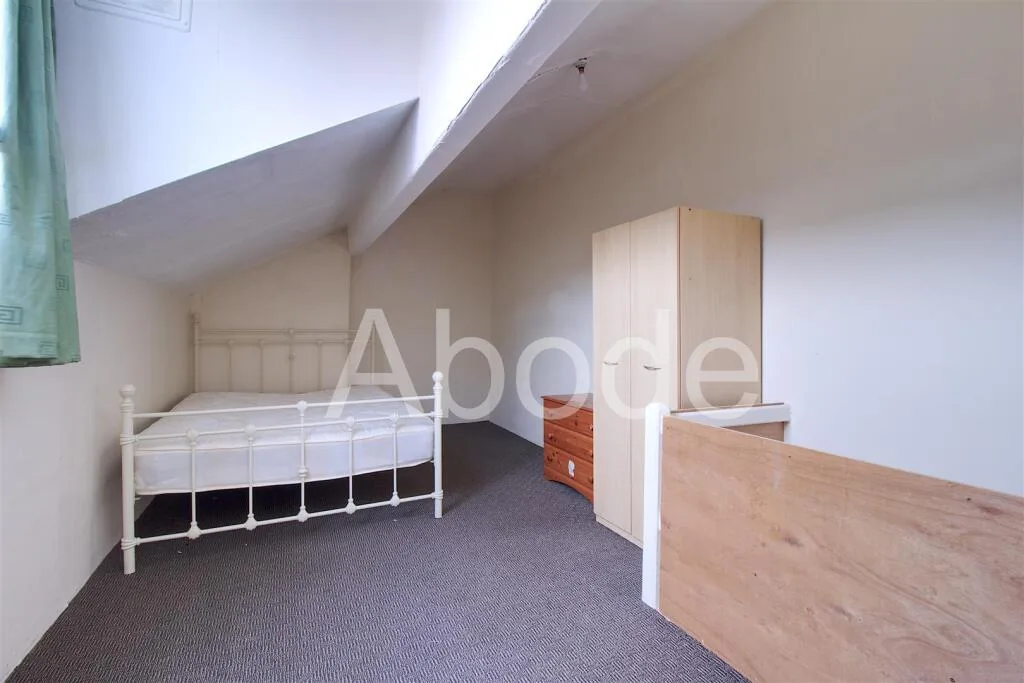 2 bedroom house for rent