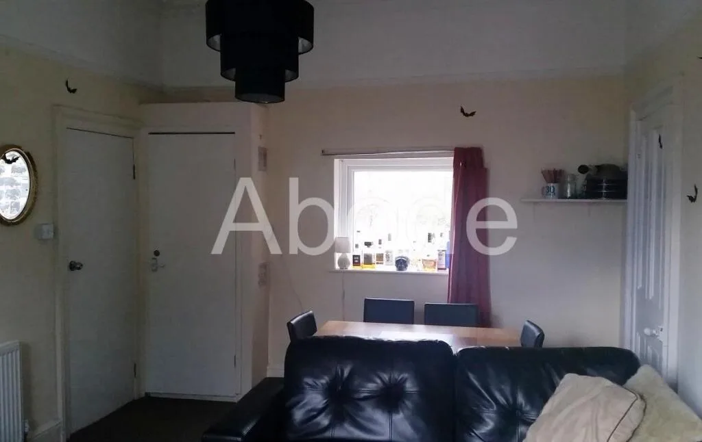 2 bedroom house for rent