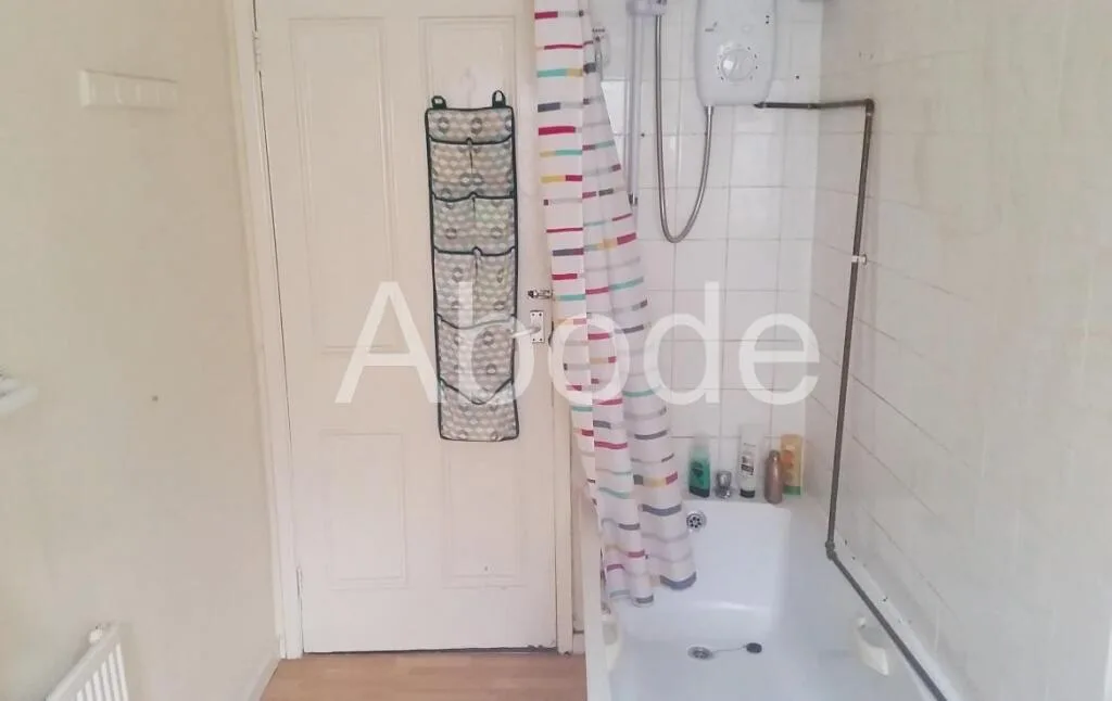 2 bedroom house for rent