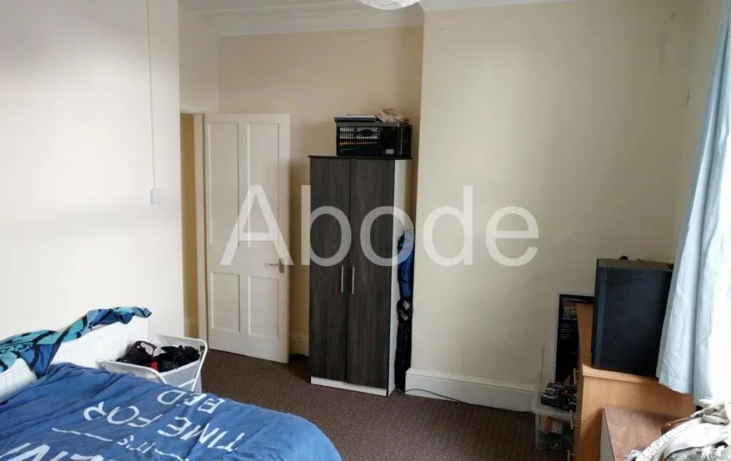 2 bedroom house for rent