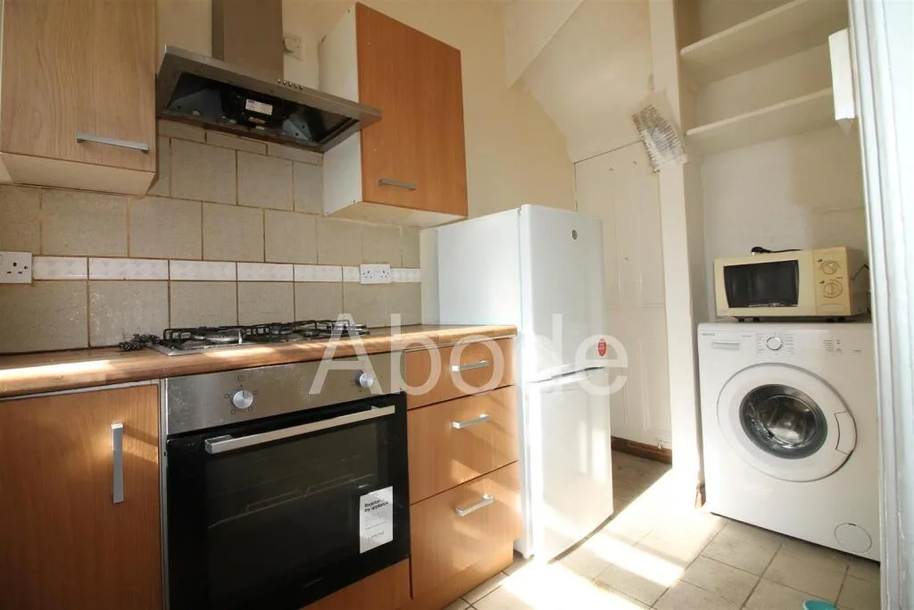2 bedroom house for rent