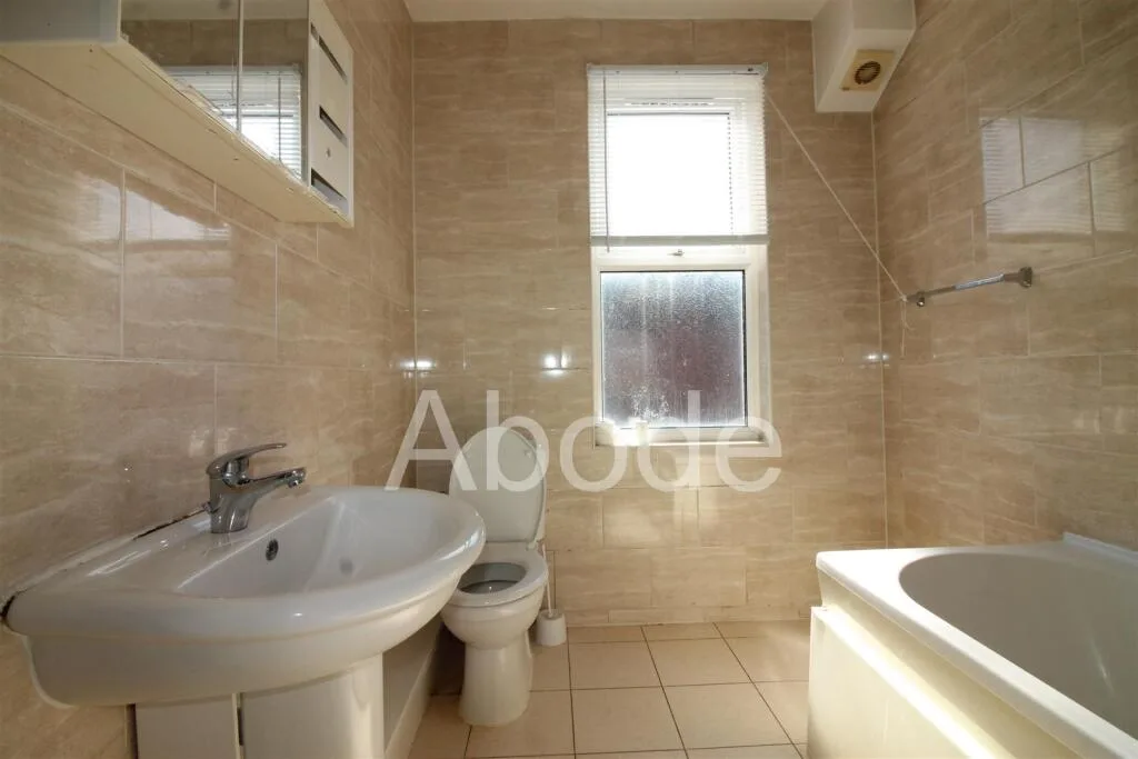 2 bedroom house for rent