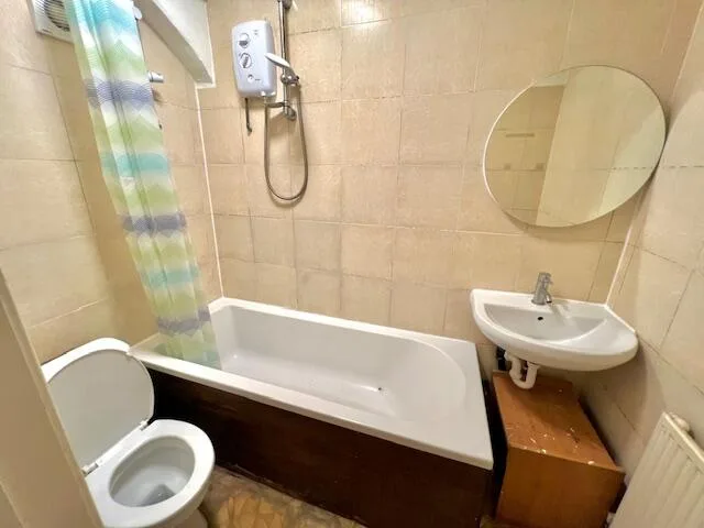 2 bedroom ground floor flat for rent
