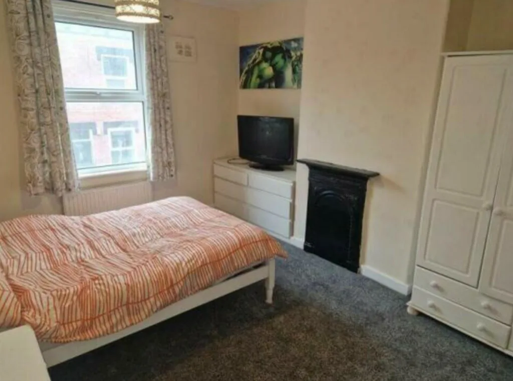 2 bedroom house for rent