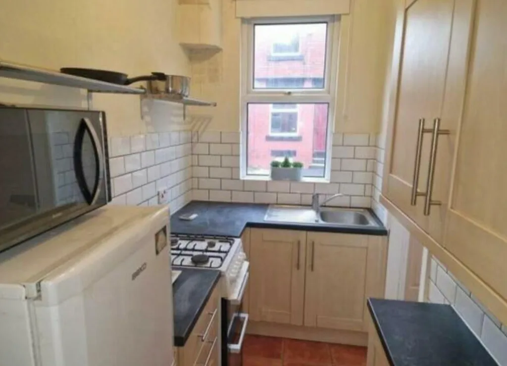 2 bedroom house for rent