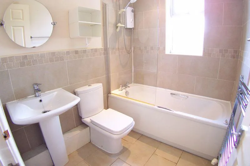 2 bedroom detached house for rent