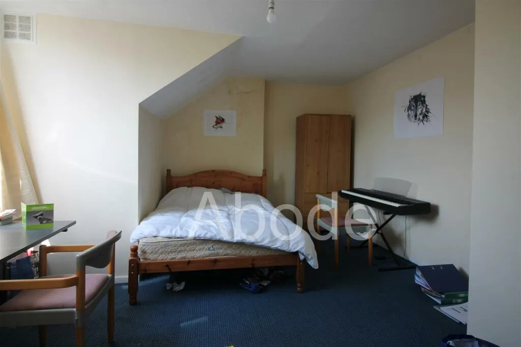 2 bedroom house for rent