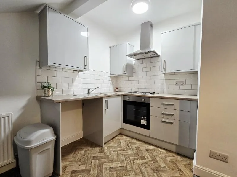 1 bedroom house share for rent