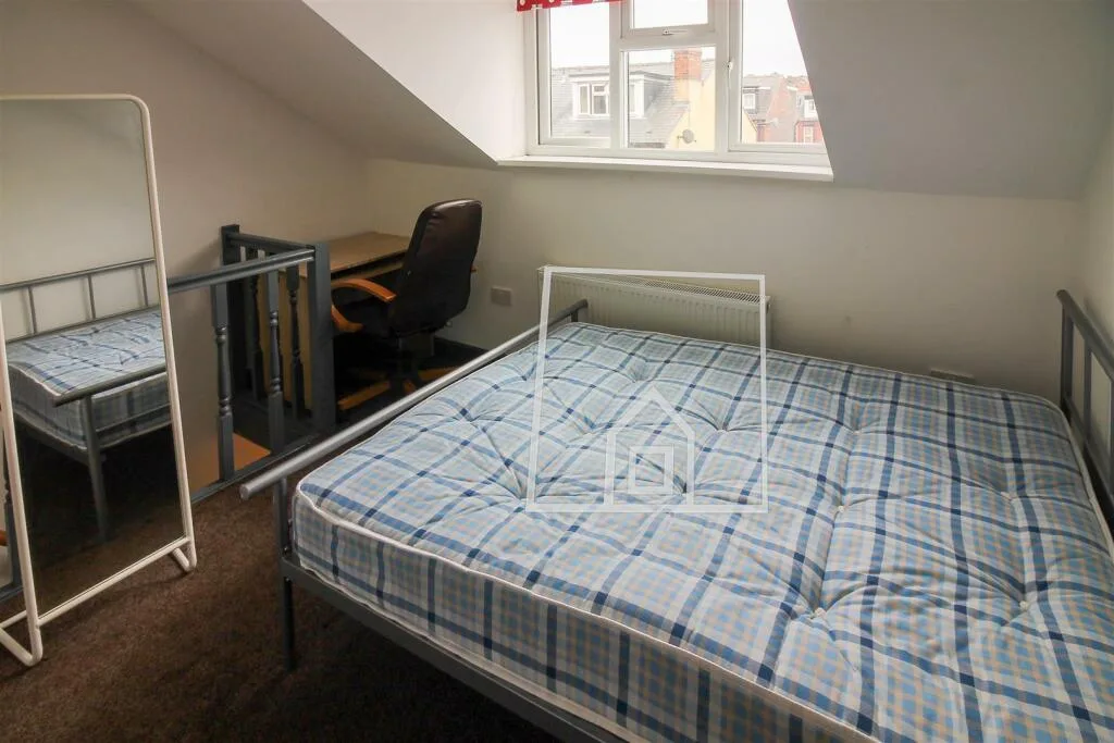 2 bedroom house for rent