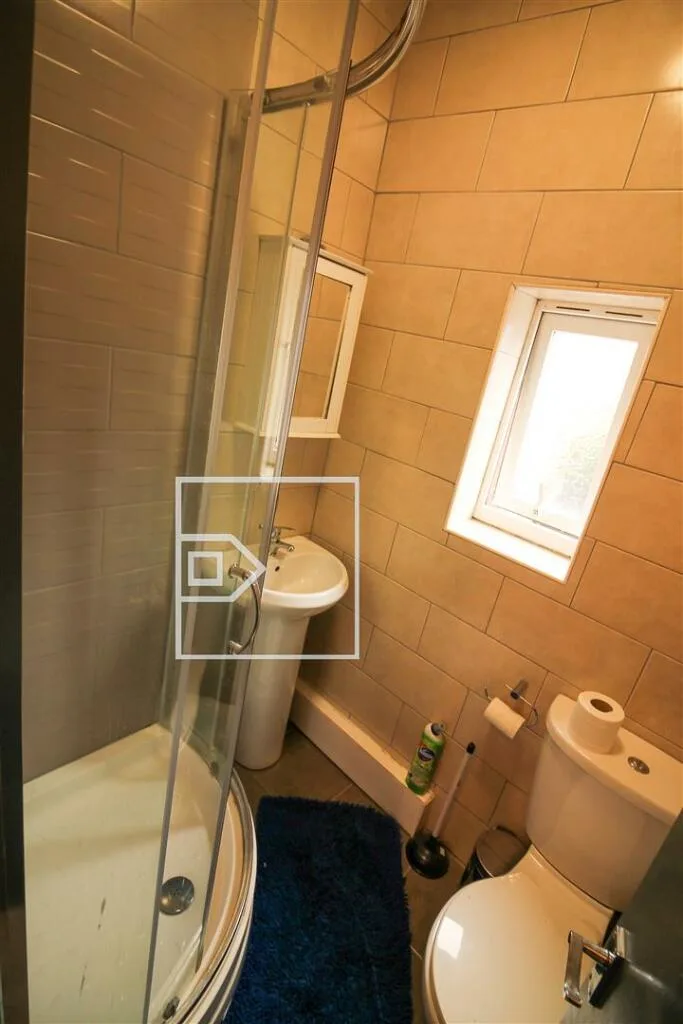2 bedroom house for rent