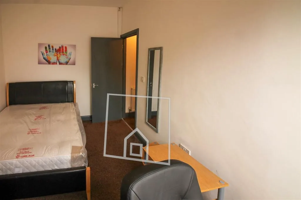 2 bedroom house for rent