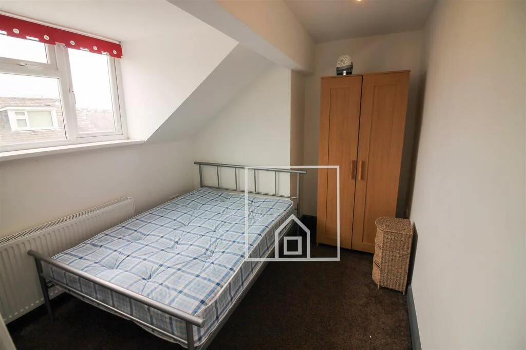 2 bedroom house for rent