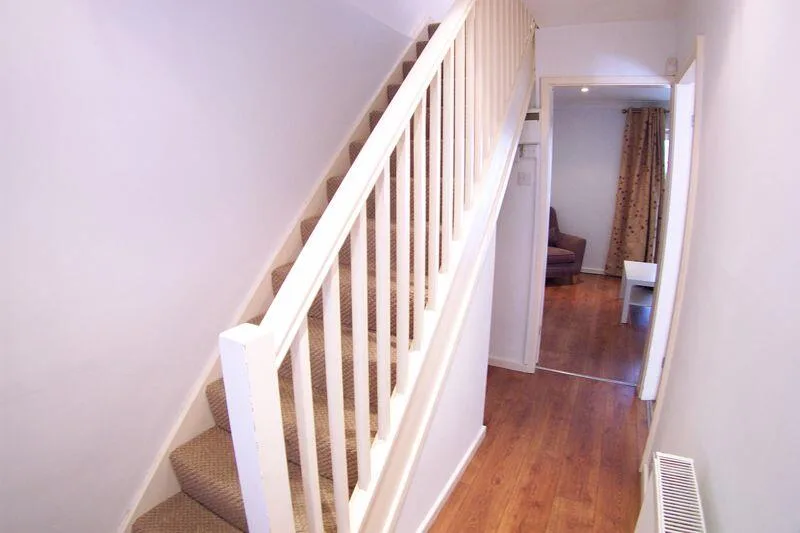 2 bedroom detached house for rent