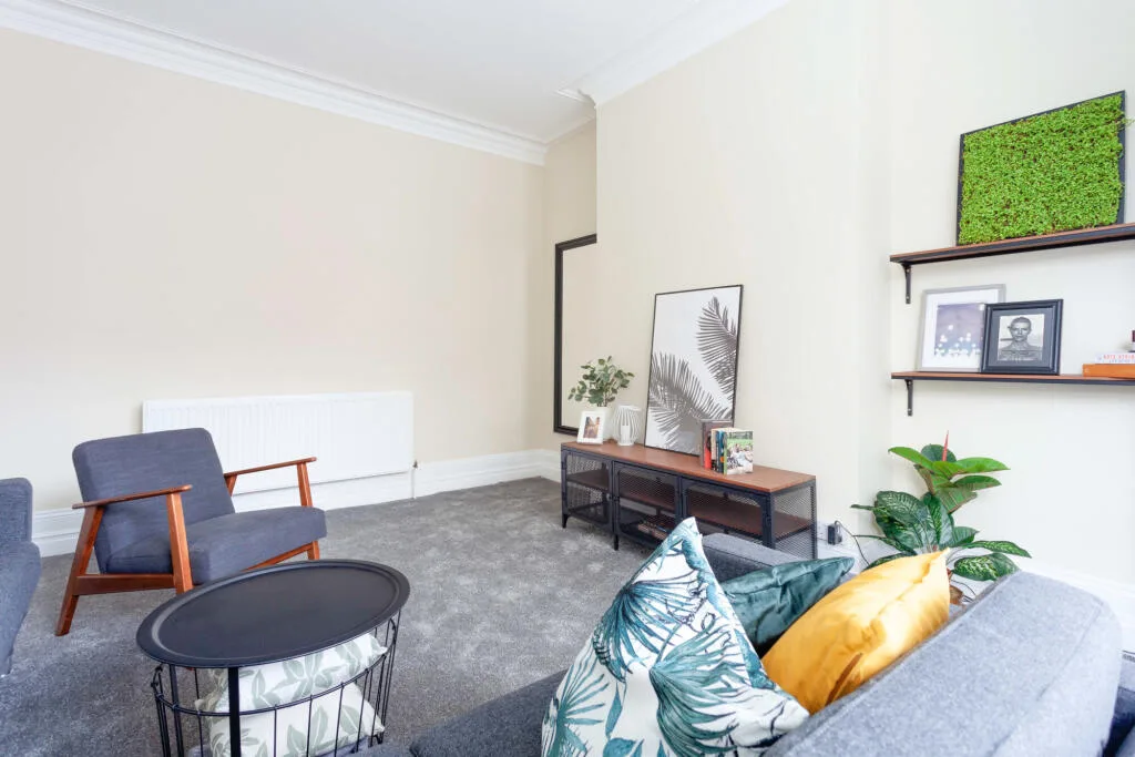 1 bedroom house share for rent