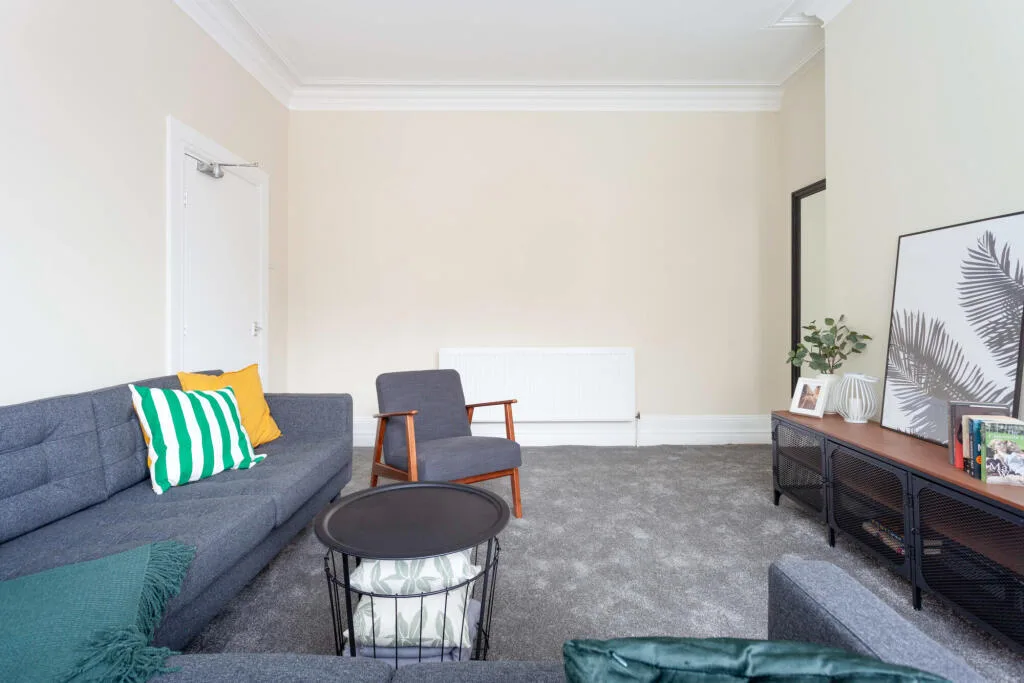 1 bedroom house share for rent