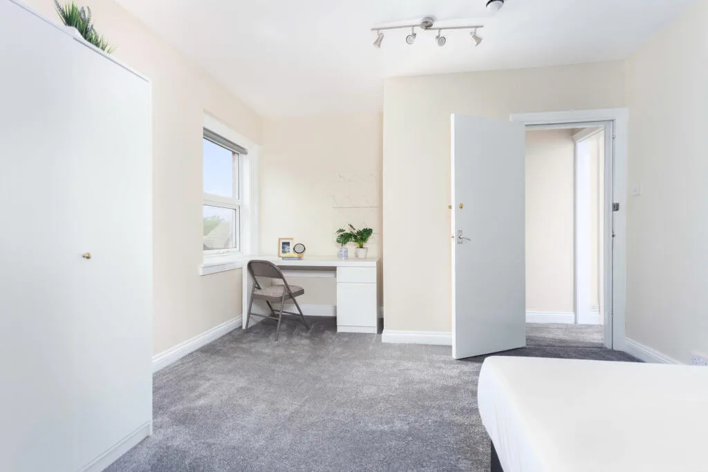 1 bedroom house share for rent