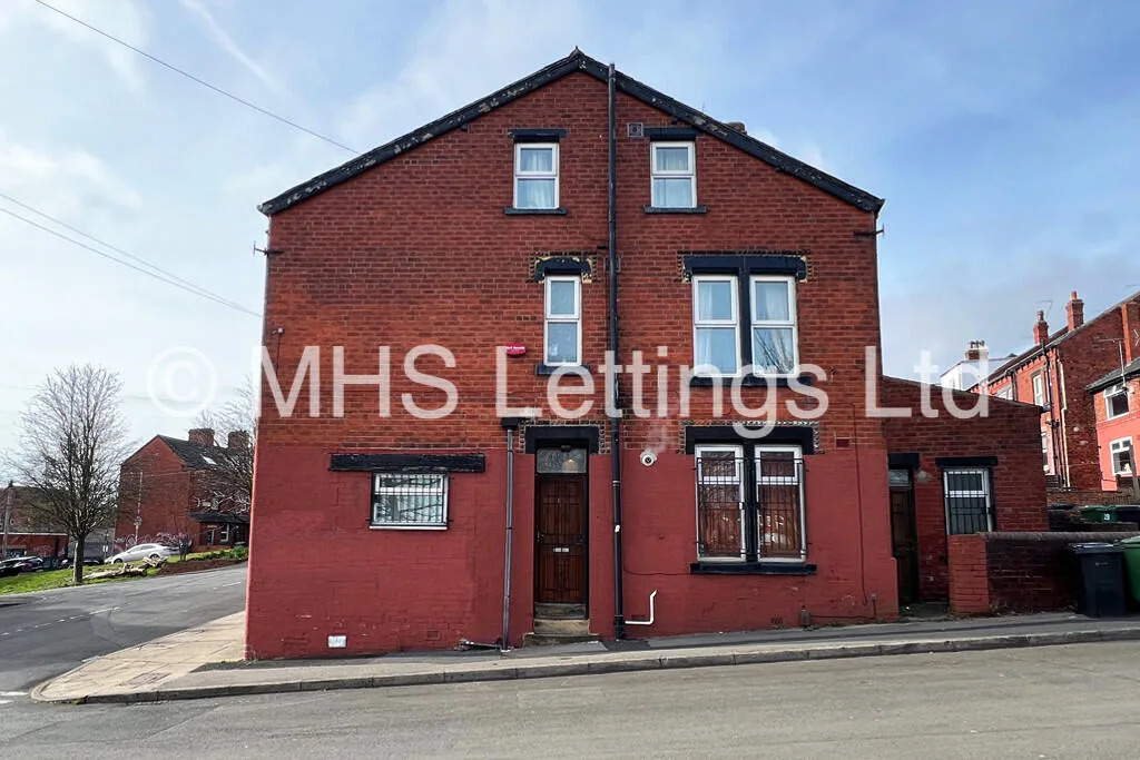 1 bedroom end of terrace house for rent
