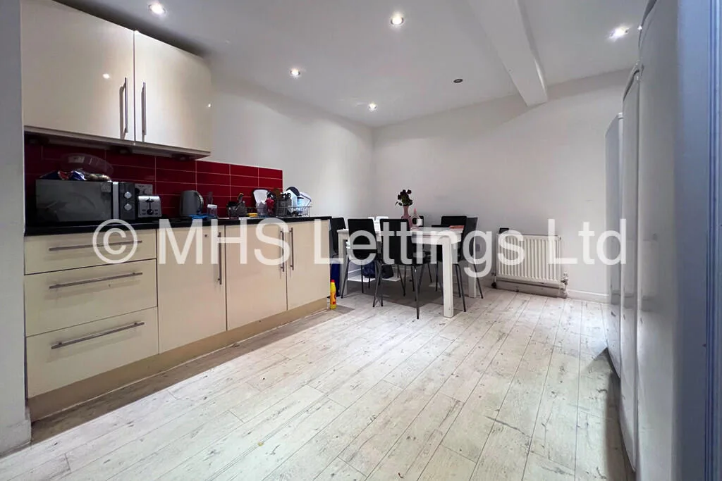 1 bedroom end of terrace house for rent