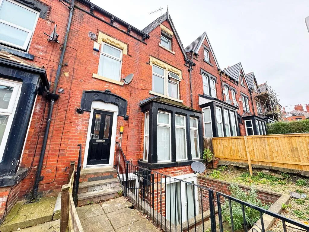 1 bedroom house share for rent