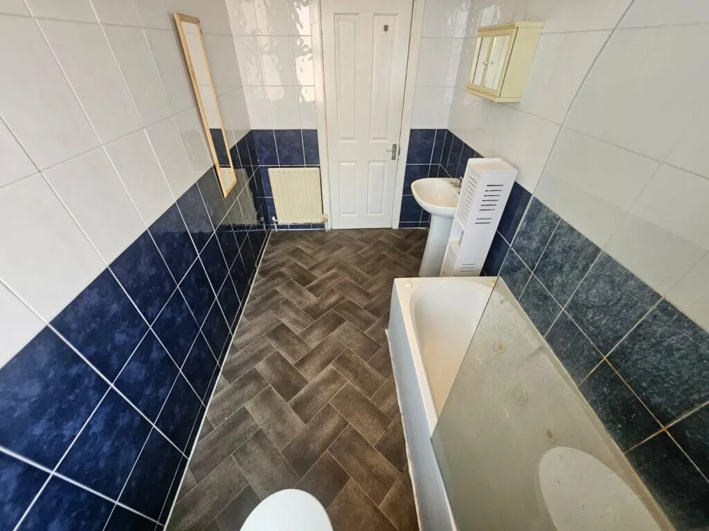 1 bedroom house share for rent
